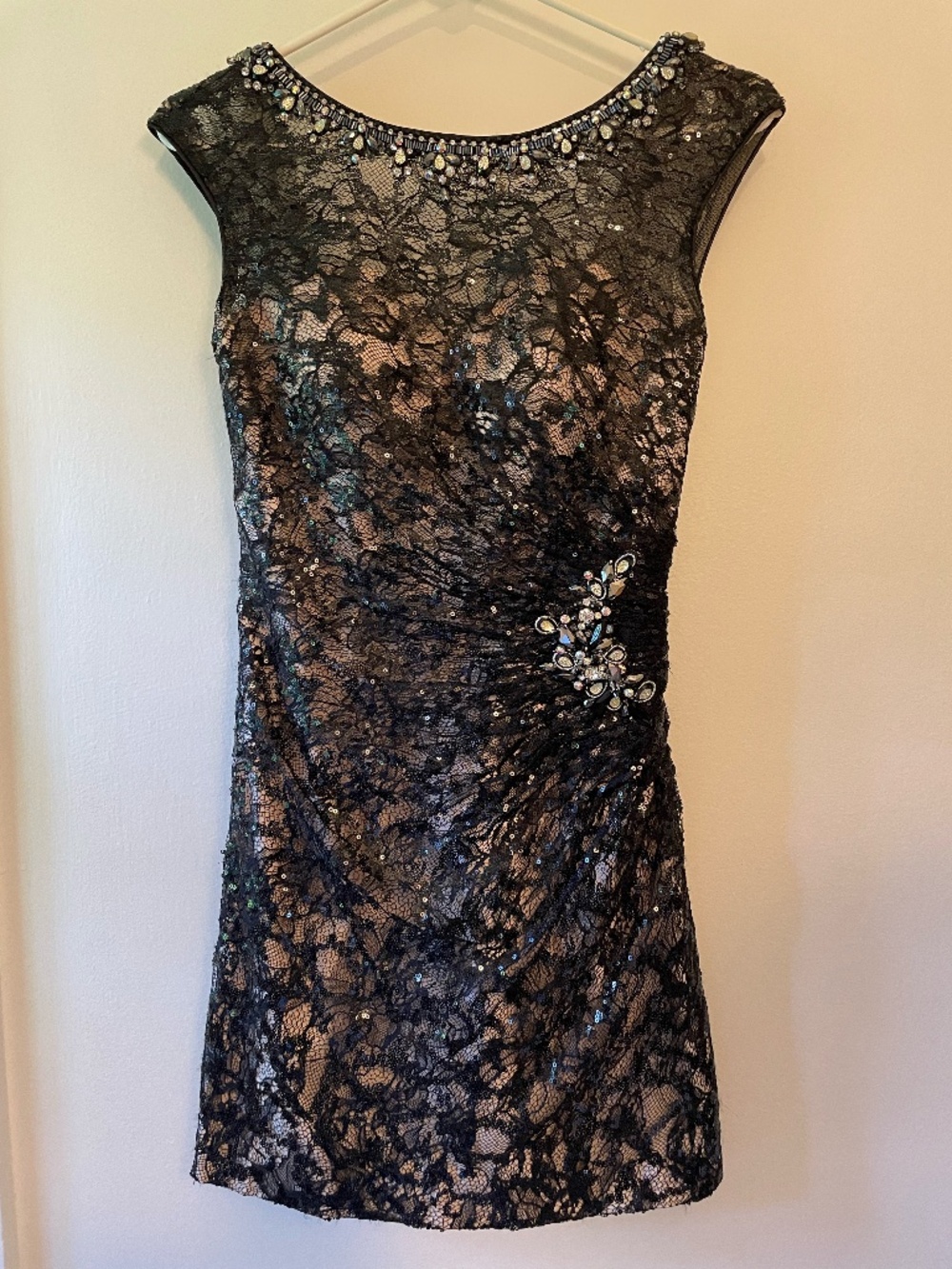 Mori Lee Black Floral Lace Crystal Embellished Mini Dress size 1/2